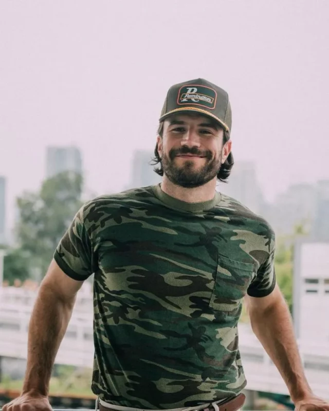 1731076668 577 Sam Hunt measurements bio height weight shoe size.webp