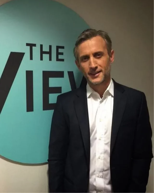 1731398359 653 Dan Abrams measurements bio height weight shoe size.webp