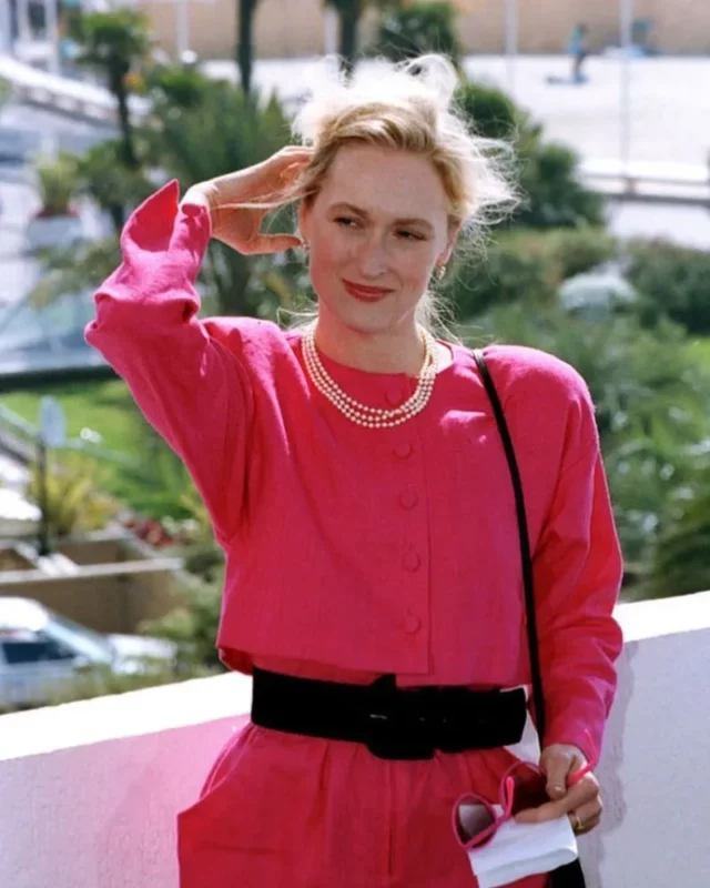1731445707 131 Meryl Streep measurements bio height weight shoe and bra size.webp