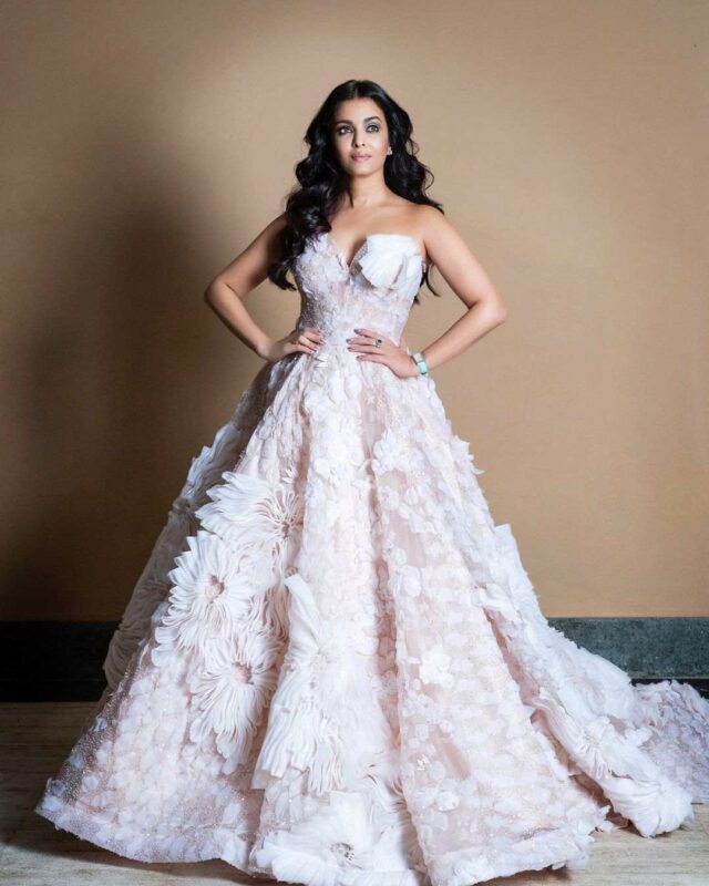 1731522255 164 Aishwarya Rai Bachchan measurements bio height weight shoe and bra