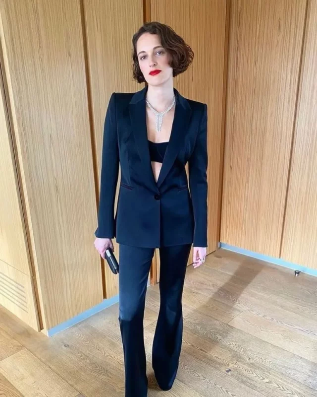 1731545108 849 Phoebe Waller Bridge measurements bio height weight shoe and bra size.webp