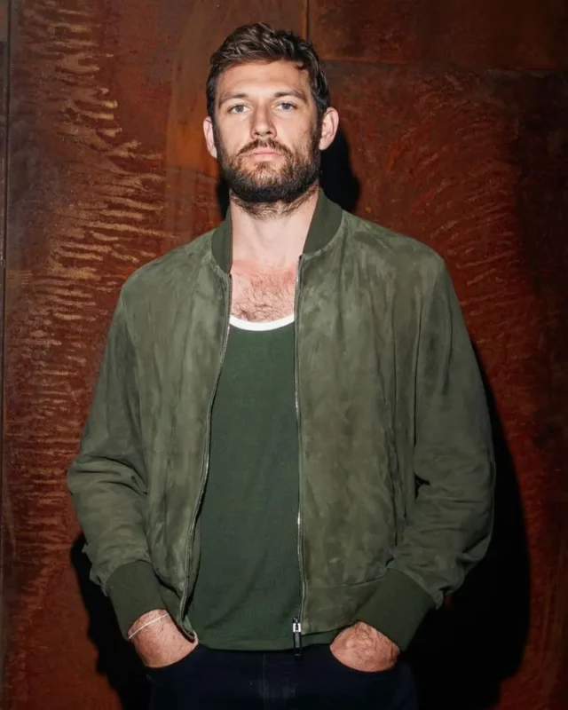Alex Pettyfer measurements, bio, height, weight, shoe size 3 1731552723 614 Alex Pettyfer measurements bio height weight shoe size.webp