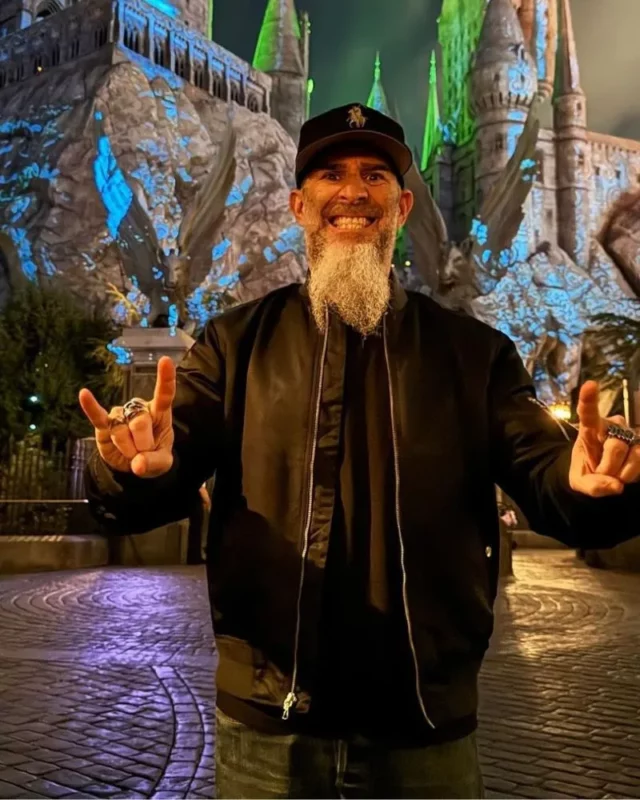 1731580154 637 Scott Ian measurements bio height weight shoe size.webp