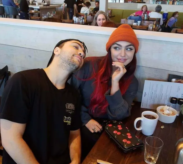 Mizkif Height: Exploring the Truth About His Stature 1 Mizkif Height
