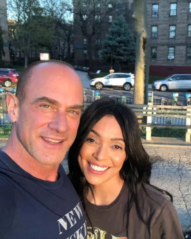 1731594245 295 Christopher Meloni measurements bio height weight shoe size.webp