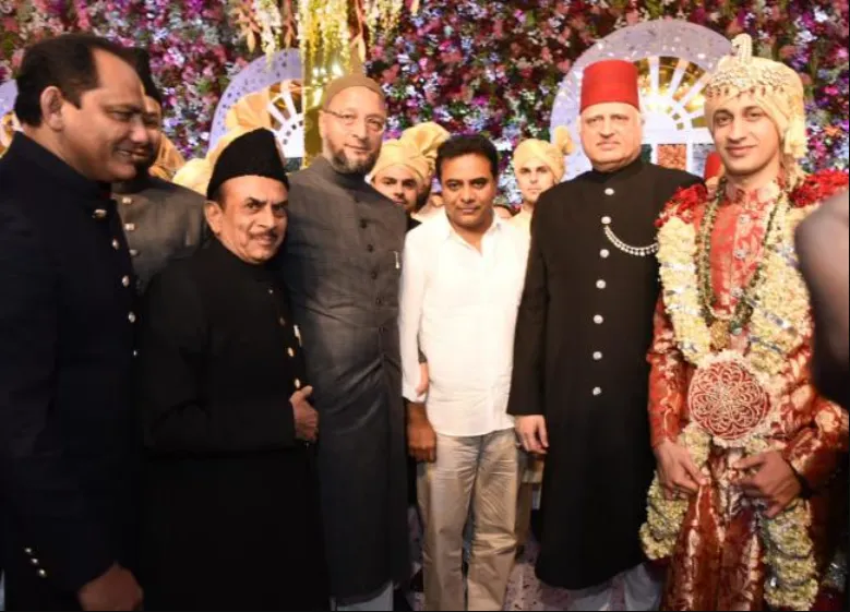 Asaduddin Owaisi Wife , Age, Height, Weight, Net worth, Career And More