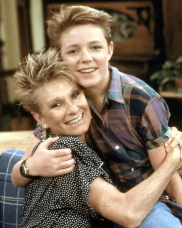 1731597366 806 Cloris Leachman measurements bio height weight shoe and bra size.webp
