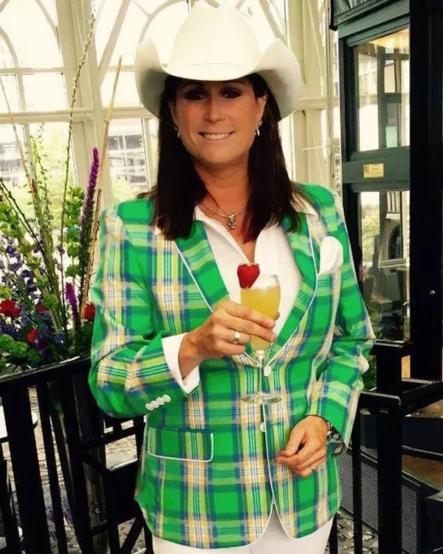 1731606246 384 Terri Clark measurements bio height weight shoe and bra size.webp