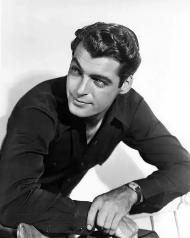 1731615614 477 Rory Calhoun Measurements bio height weight shoe size.webp