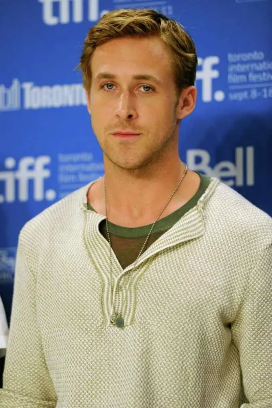 1731622565 112 Ryan Gosling measurements bio heightweight shoe size.webp