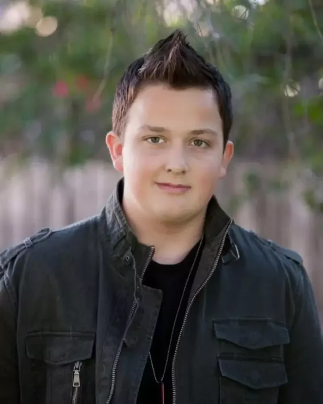 1731625926 31 Noah Munck Measurements bio height weight shoe size.webp
