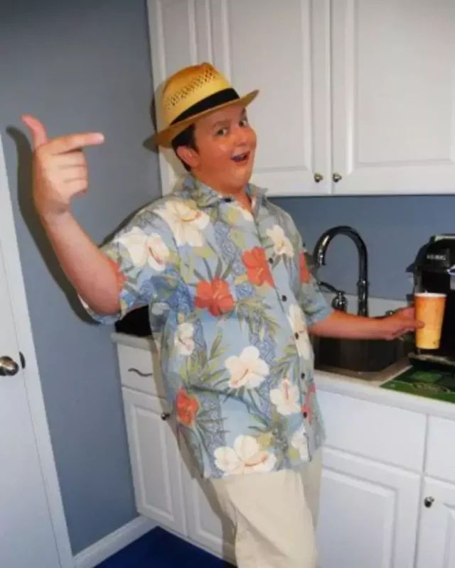 1731625926 354 Noah Munck Measurements bio height weight shoe size.webp
