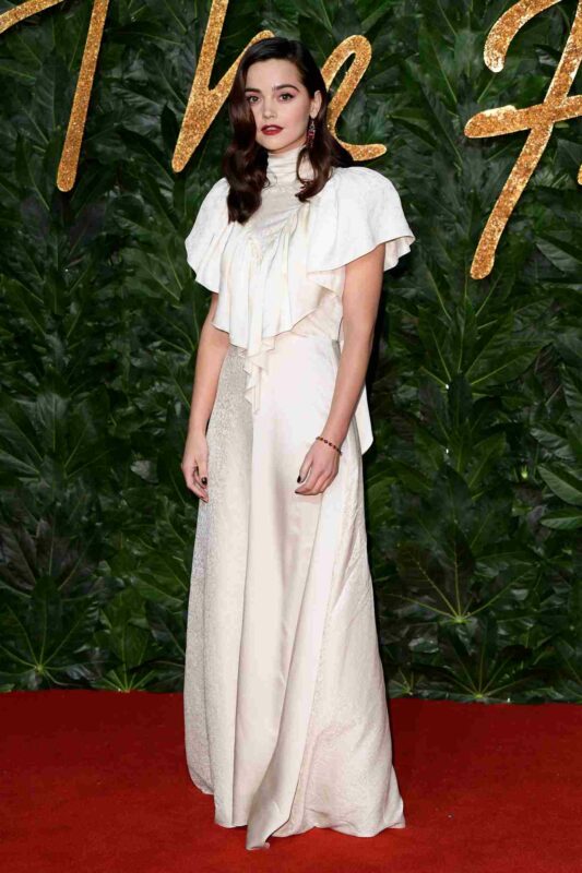 1731644063 682 Jenna Coleman measurements bio height weight shoe and bra size