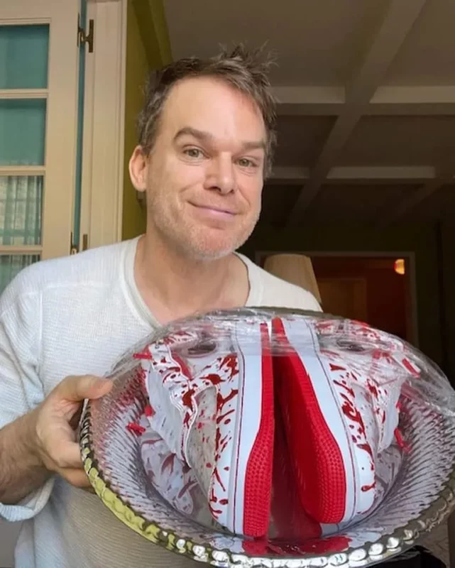 1731645116 78 Michael C Hall measurements bio heightweight shoe size.webp