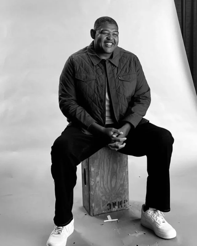 1731647967 83 Omar Benson Miller measurements bio height weight shoe size.webp