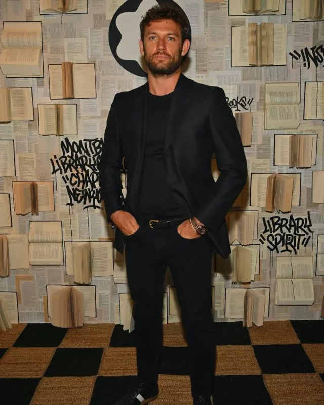 Alex Pettyfer measurements, bio, height, weight, shoe size 1 Alex Pettyfer measurements bio height weight shoe size.webp