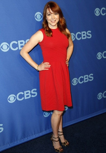 Alyson Hannigan measurements bio height weight shoe and bra size