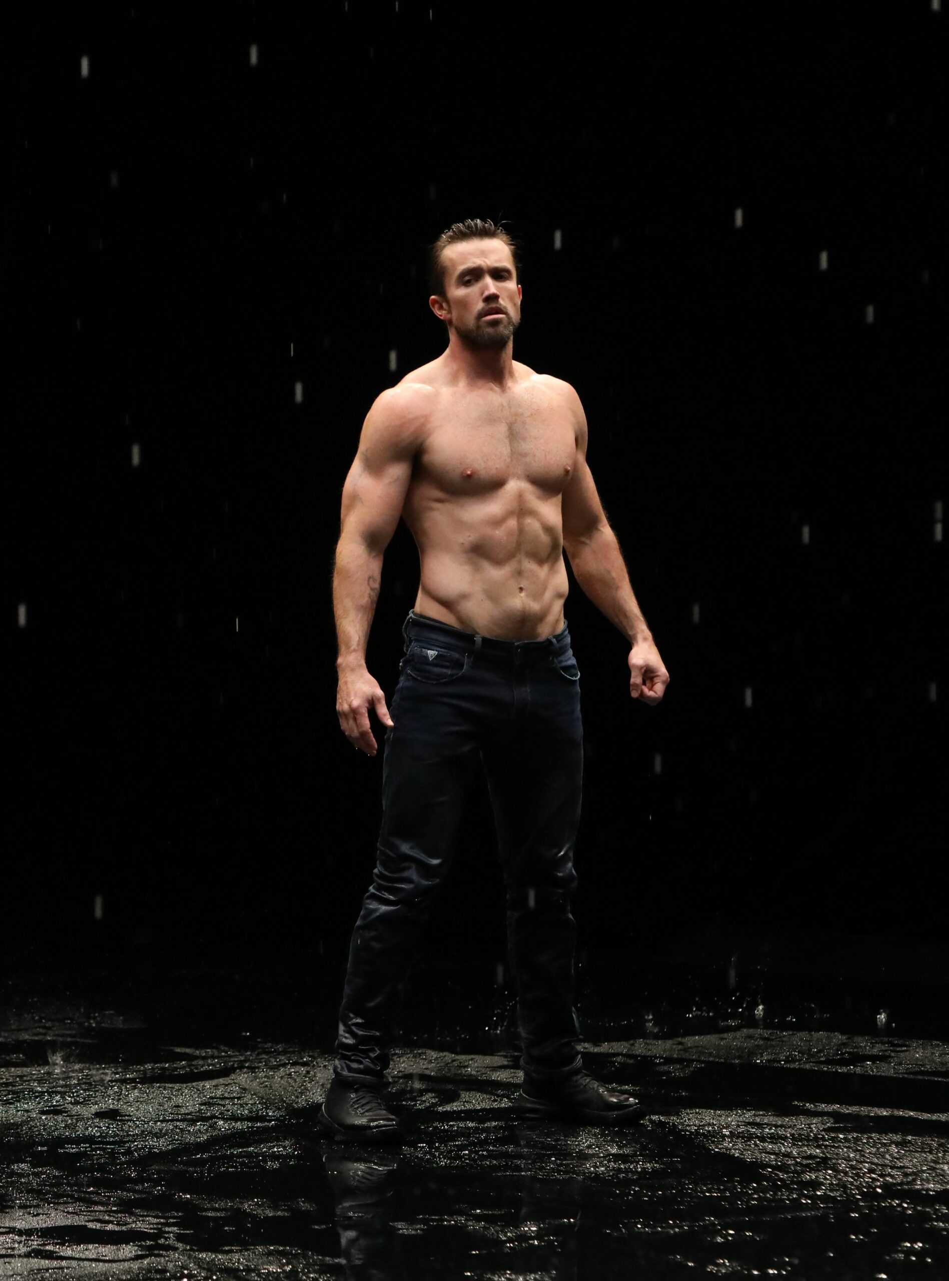 Defining Discipline Rob McElhenney Physique Greatest Physiquess Fitness Routine