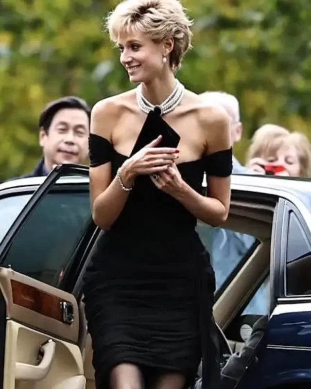 Elizabeth Debicki measurements bio heightweight shoe and bra size.webp