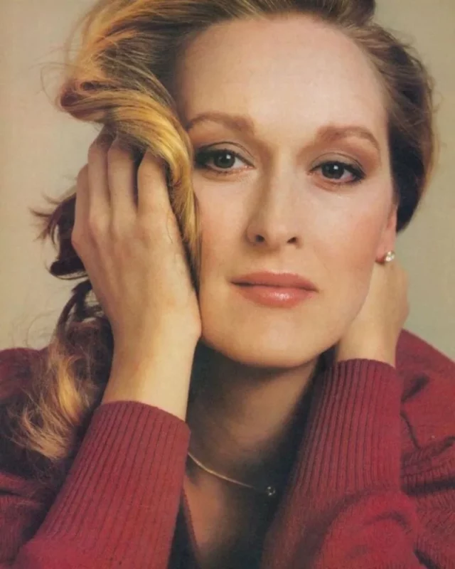Meryl Streep measurements bio height weight shoe and bra size.webp