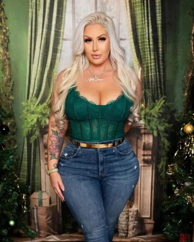 Mz Dani measurements bio height weight shoe and bra size.webp