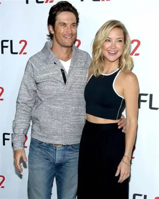 Oliver Hudson measurements bio heightweight shoe size.webp