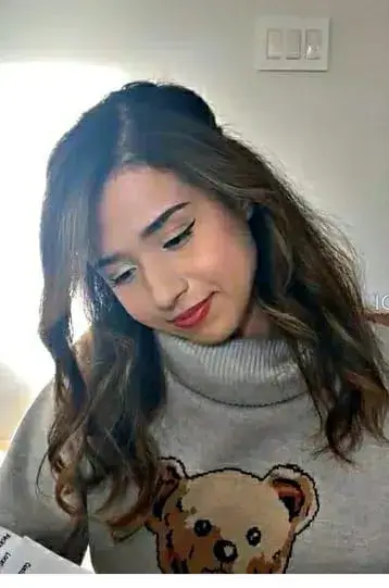 Pokimane measurements bio heightweight shoe and bra size.webp