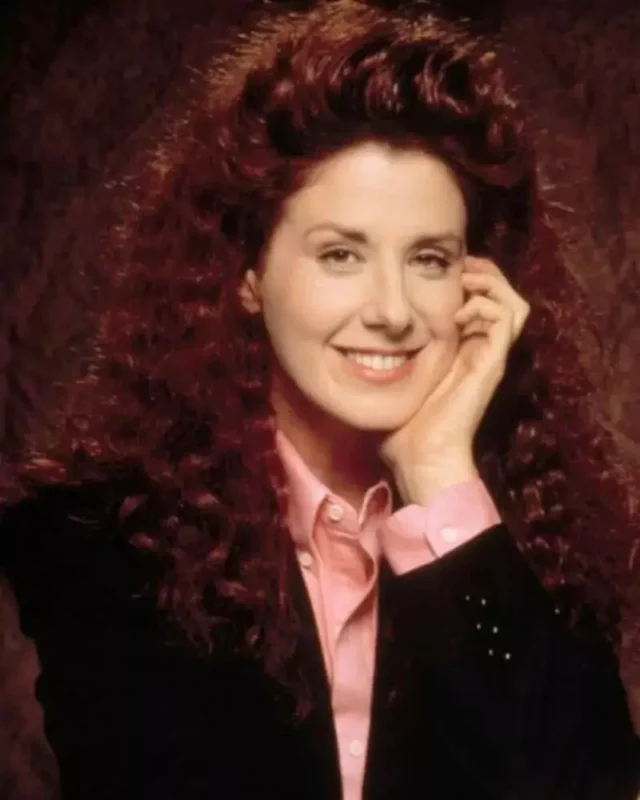 Suzie Plakson Measurements bio height weight shoe and bra size.webp