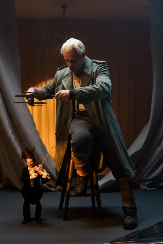 Till Lindemann measurements bio height weight shoe.webp