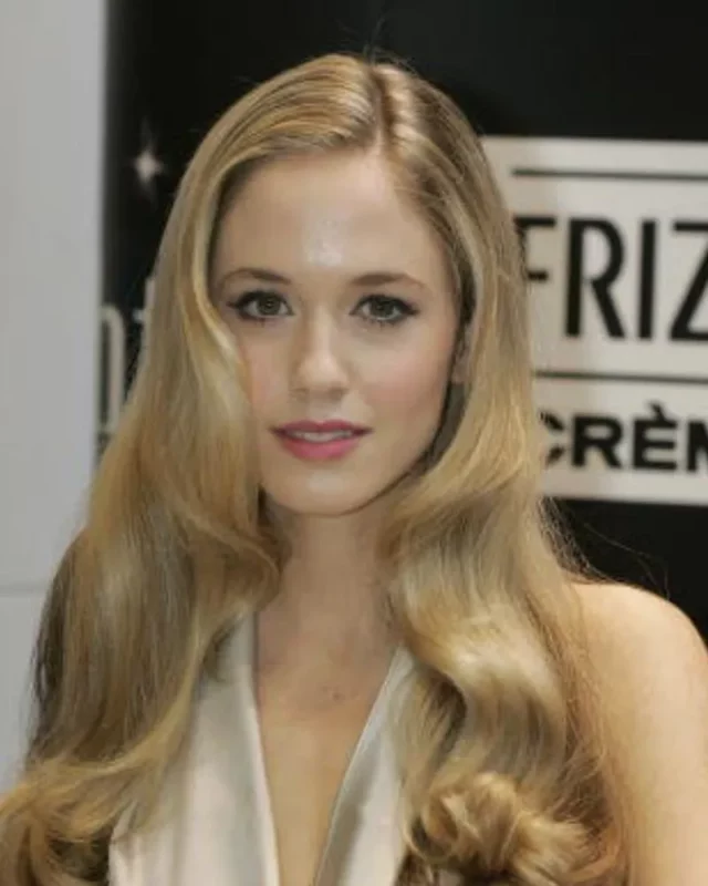 1736414112 305 Florence Brudenell Bruce Measurements bio height weight shoe and bra.webp